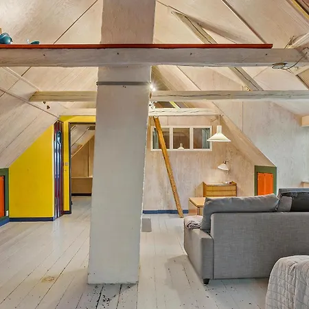 بيت للعطل 2 Bedroom Beautiful In