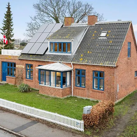 2 Bedroom Beautiful In Kalvehave (Zealand)