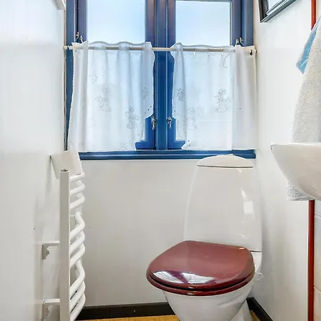 2 Bedroom Beautiful In *