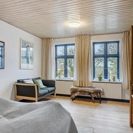 2 Bedroom Beautiful In *