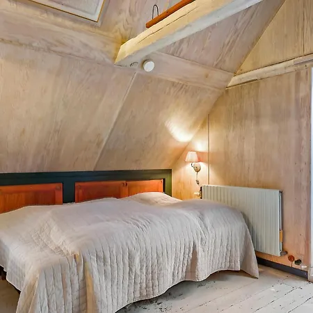 2 Bedroom Beautiful In * Kalvehave (Zealand)