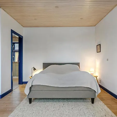 בית נופש 2 Bedroom Beautiful In *
