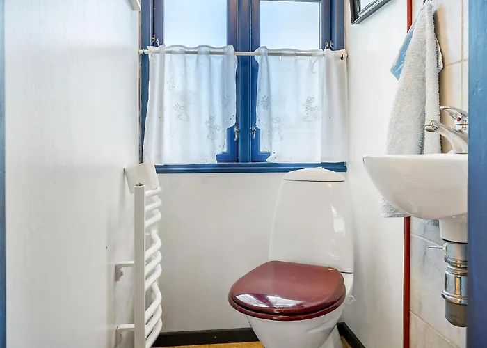 2 Bedroom Beautiful In *